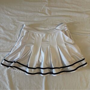 Club Court Skort Tennis Skirt Size S White W Navy Trim Pockets Pleated Pull On